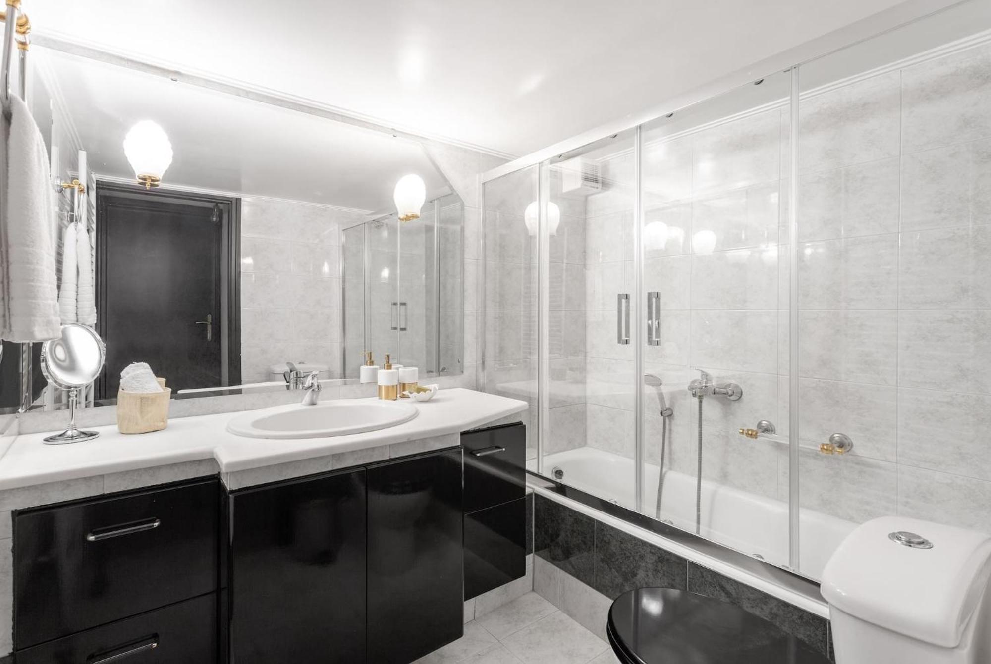 Fresh Detailed Stylish Apartment At Acropolis Athens Exterior photo